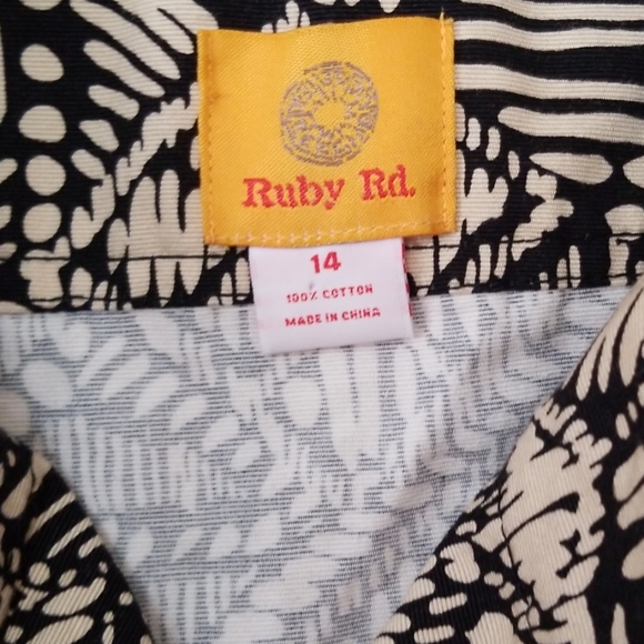 Ruby Rd. Lovely blazer - Picture 3 of 7